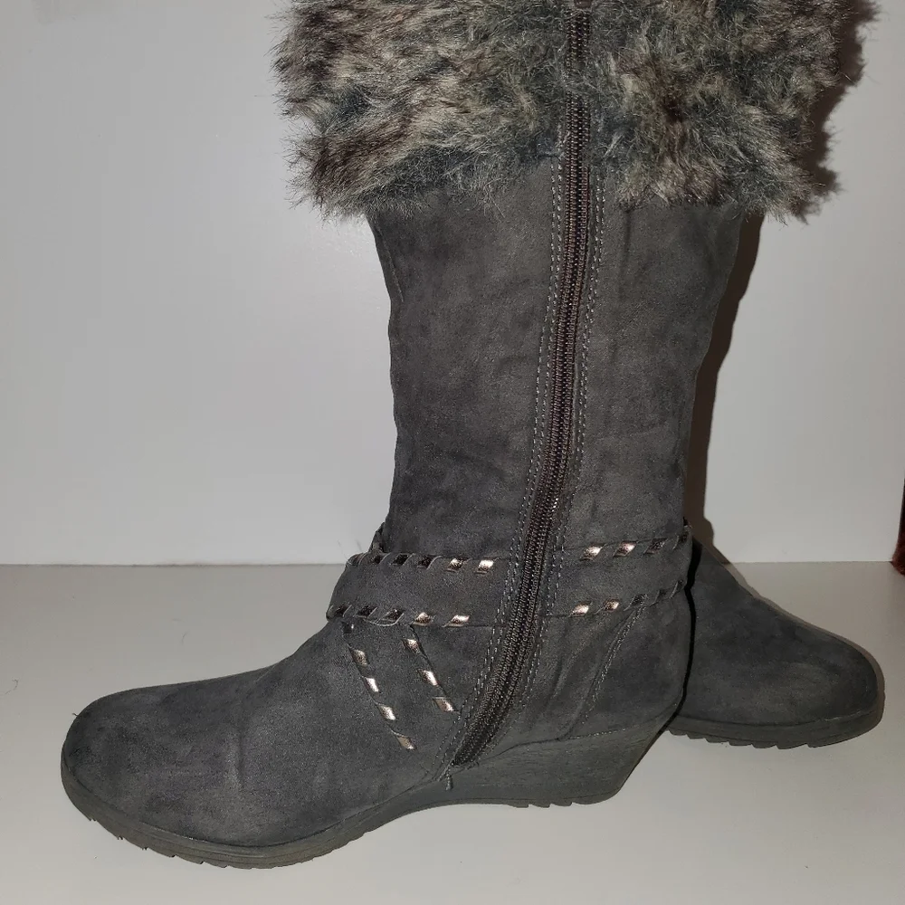 KENNETH COLE BOOTS